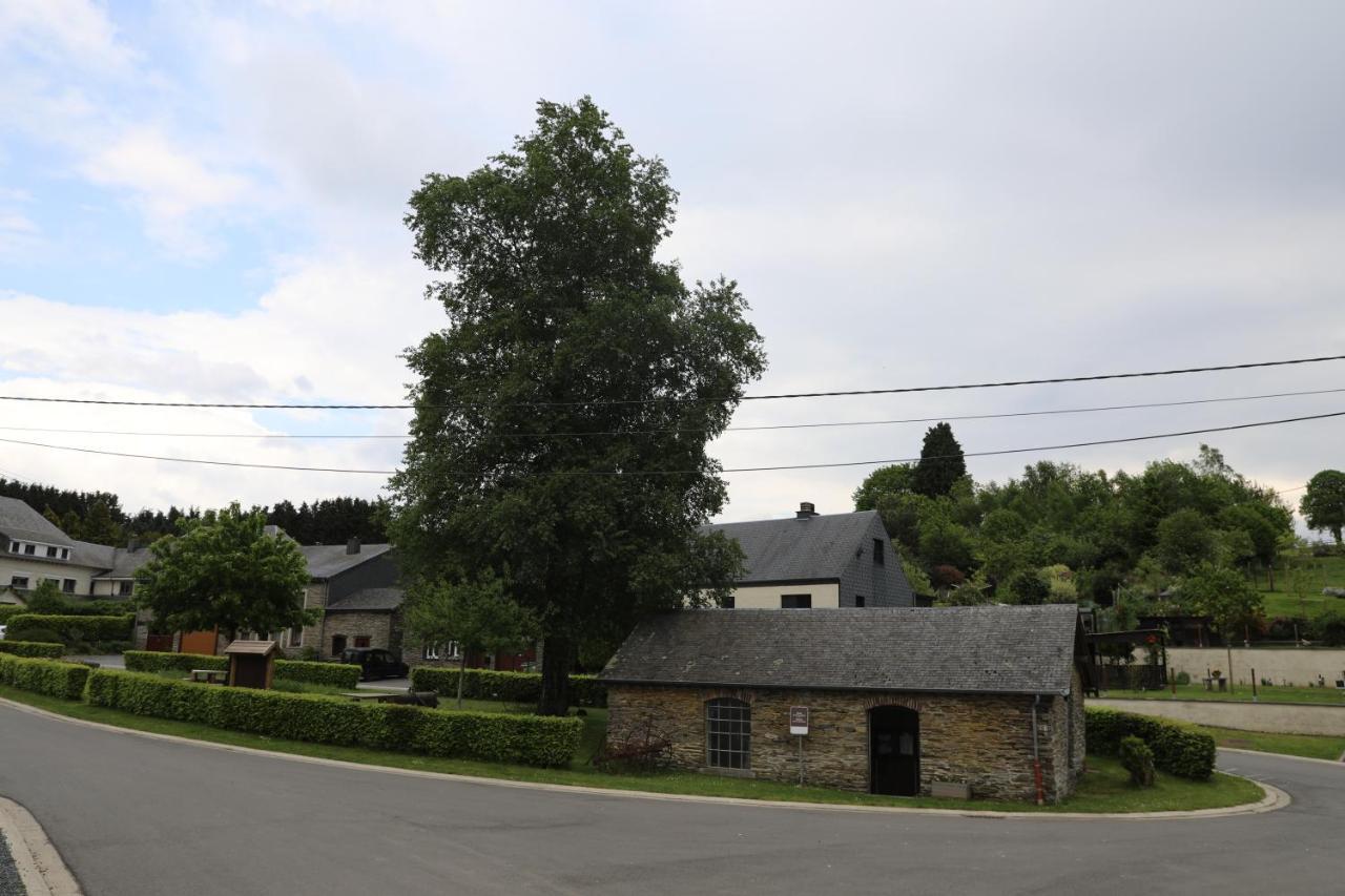 Gite De La Lavandiere A Ucimont Exterior foto